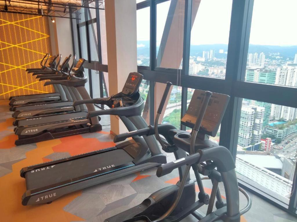 Scarletz Suites Twin Tower Klcc Kuala Lumpur By Okidoki Exterior photo